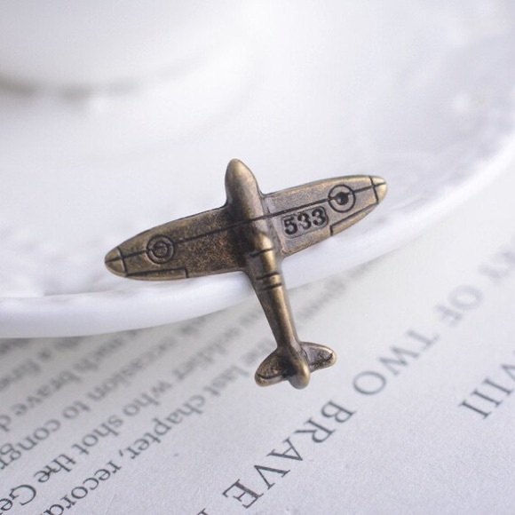 Mens Retro Aircraft Brooch Pin For Shirt Collar Jacket and Sweater Brooches - Picture 5 of 7